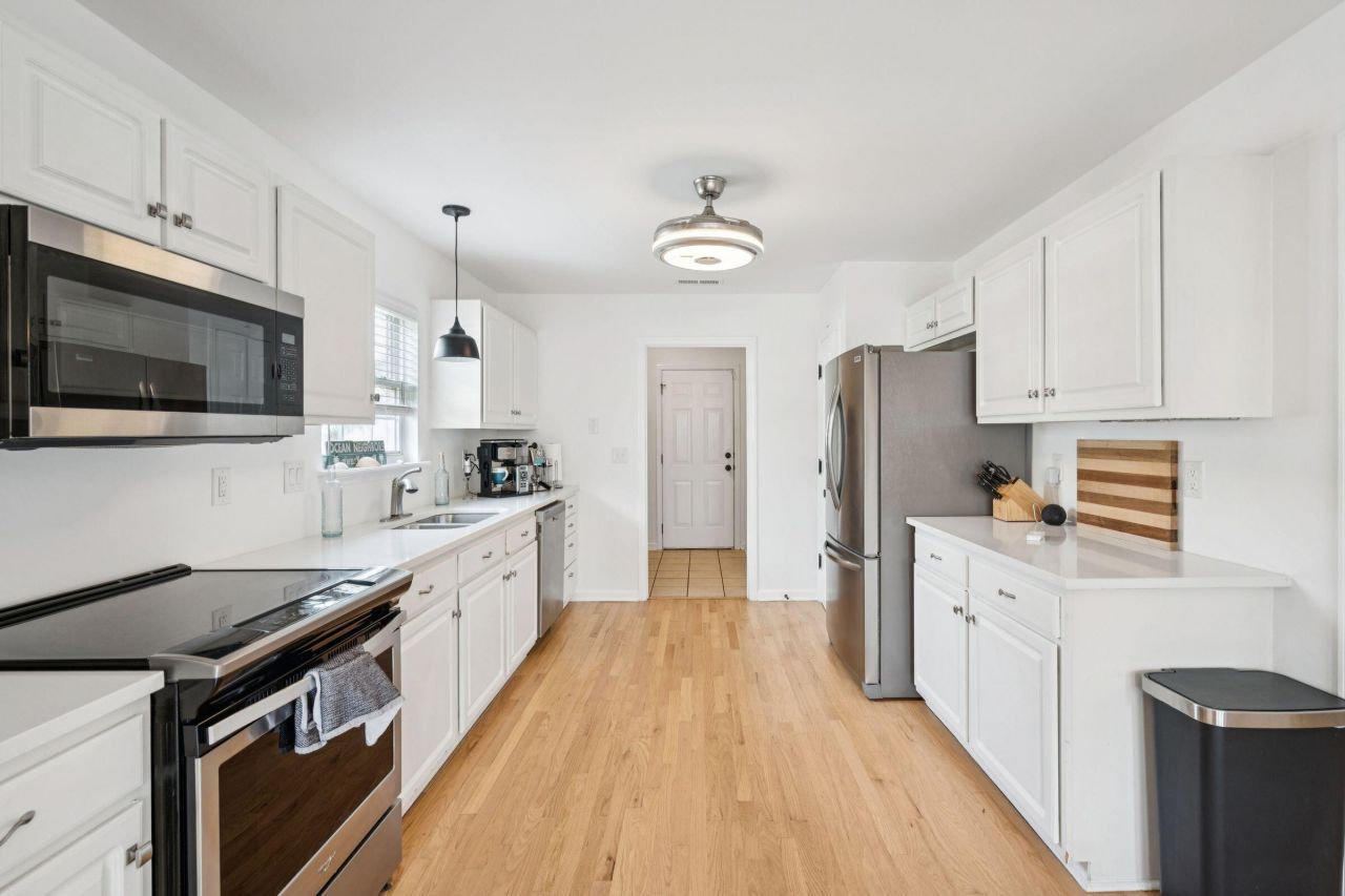 1717 Lotus Lane Photo 14