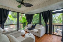 1717 Lotus Lane photo 4