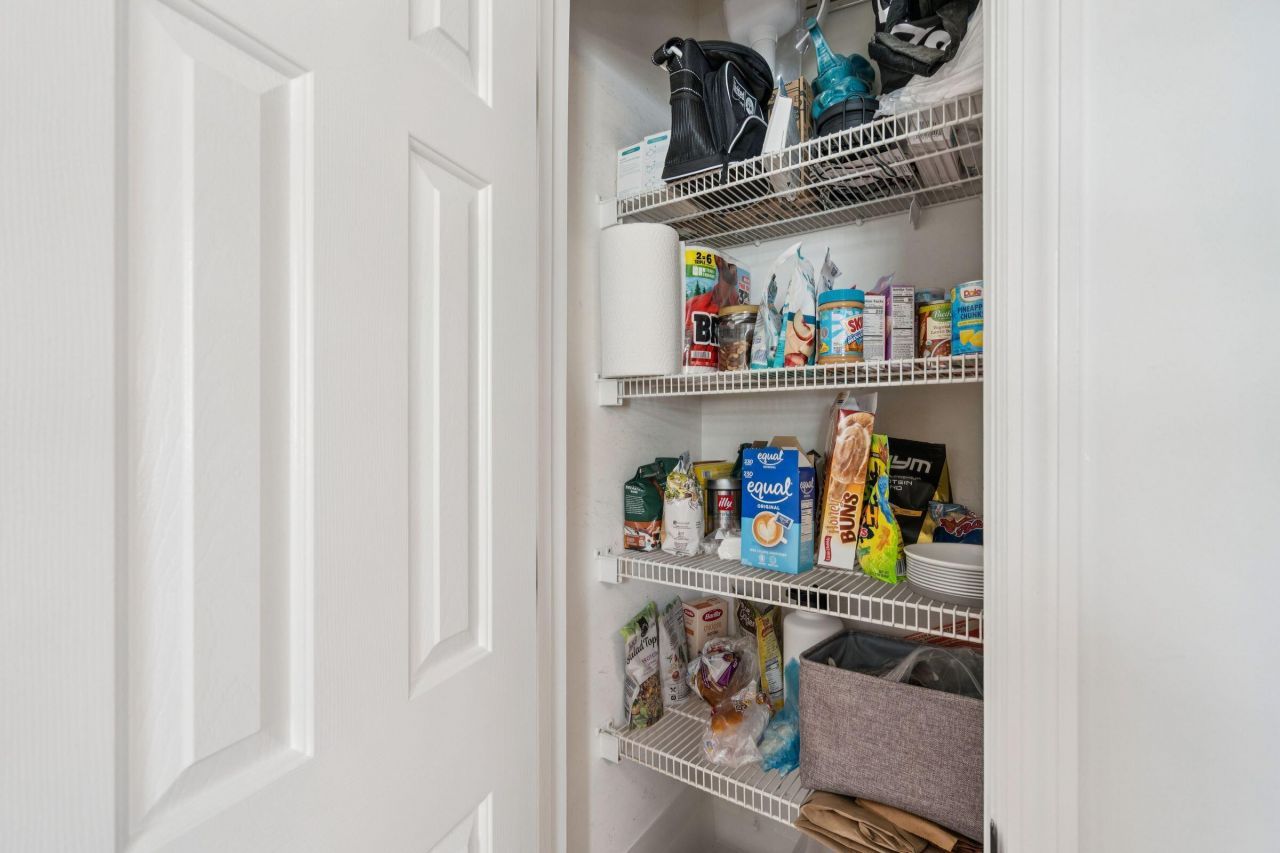 1717 Lotus Lane Photo 21