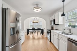 1717 Lotus Lane photo 4