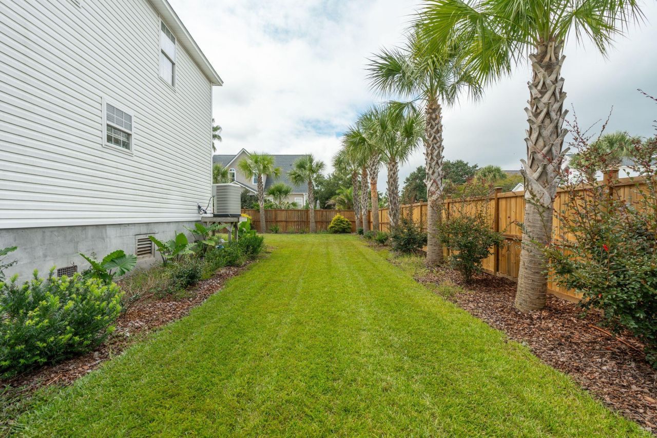 1717 Lotus Lane Photo 54