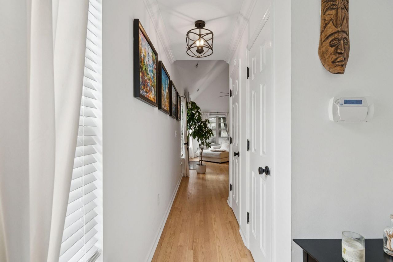 1717 Lotus Lane Photo 9