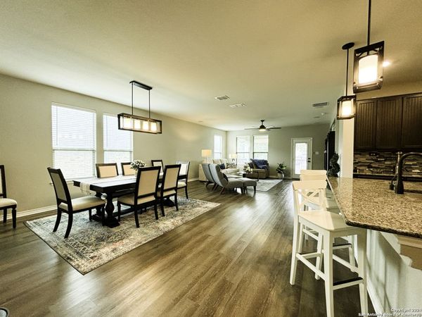 8134 Emmeline Dr,, Boerne, TX 78015