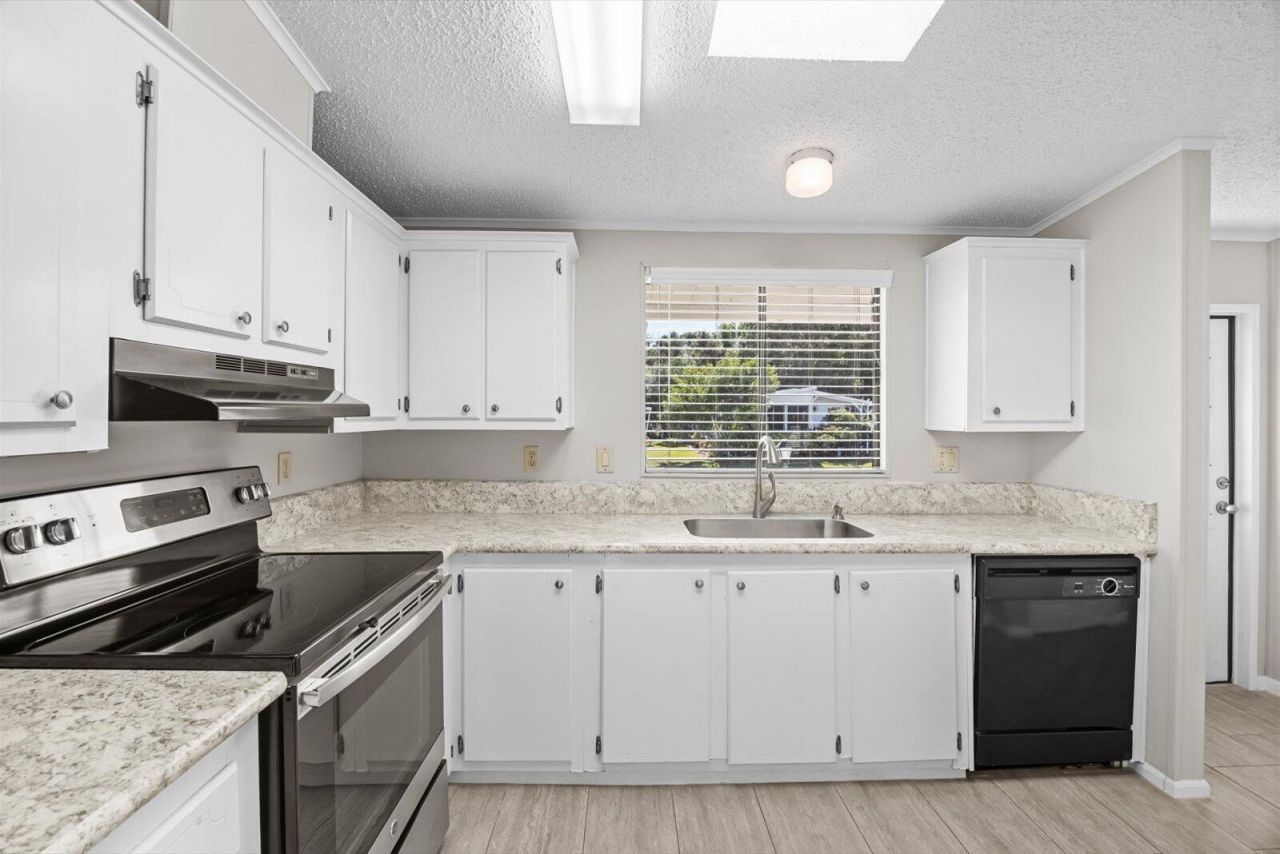 8530 Leadtree Court, Port Saint Lucie, FL 34952 Photo