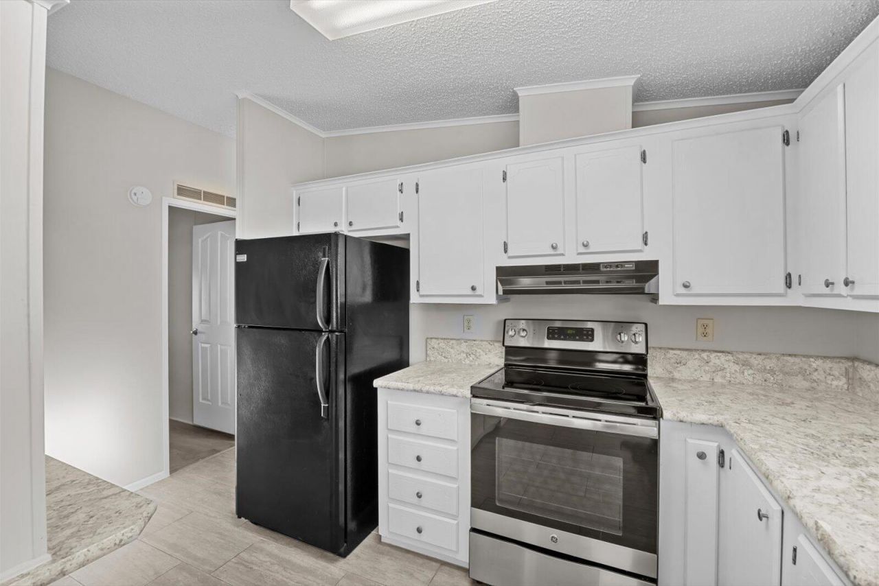 8530 Leadtree Court, Port Saint Lucie, FL 34952 Photo