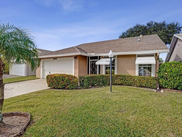 3882 Dafilee Circle, West Palm Beach, FL 33417