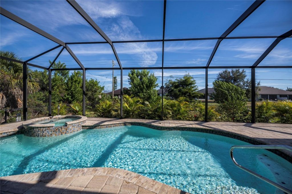 105 Hardee Way, Rotonda West, FL 33947 Photo