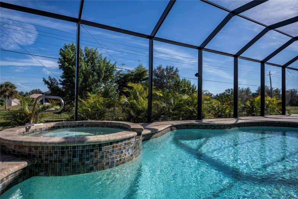 105 Hardee Way, Rotonda West, FL 33947 Photo