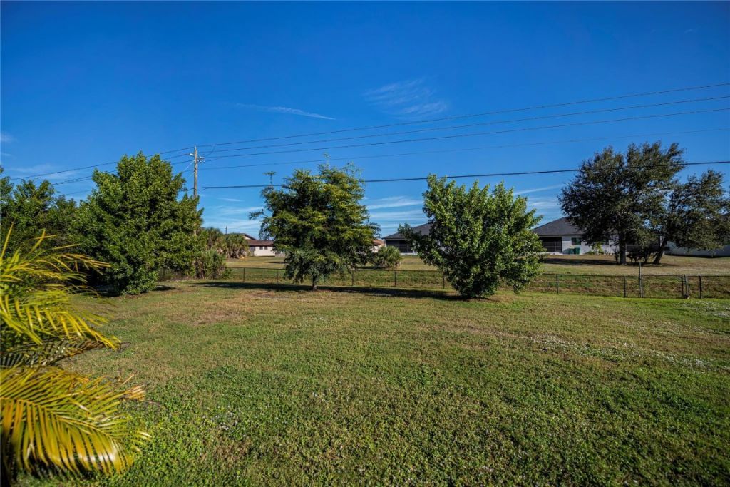 105 Hardee Way, Rotonda West, FL 33947 Photo