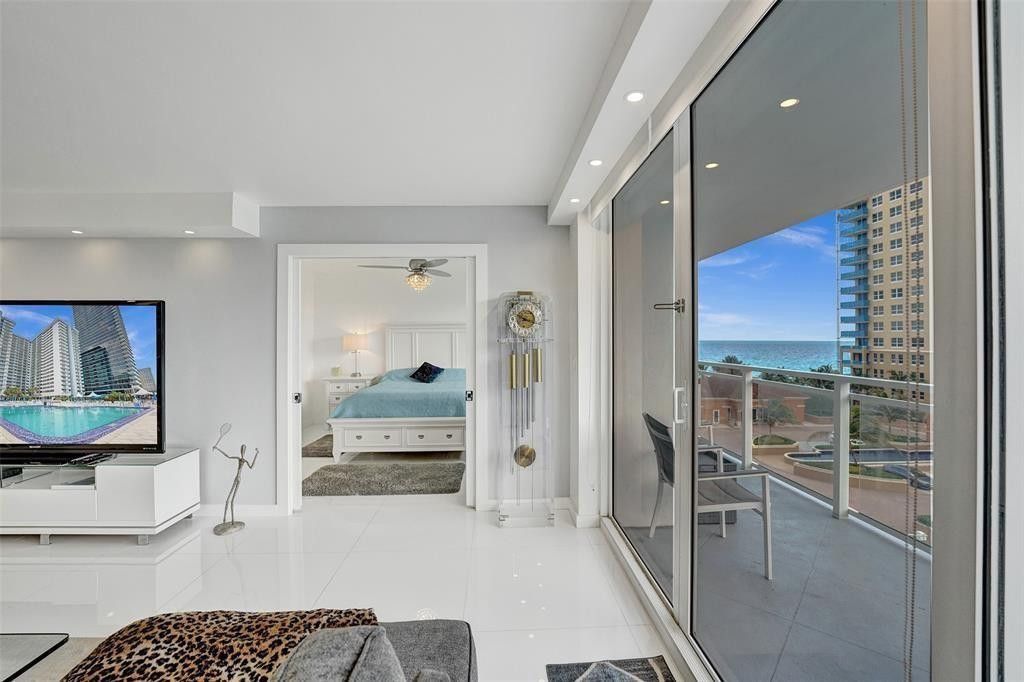 2030 S Ocean Drive, Unit 510, Hallandale Beach, FL 33009 Photo