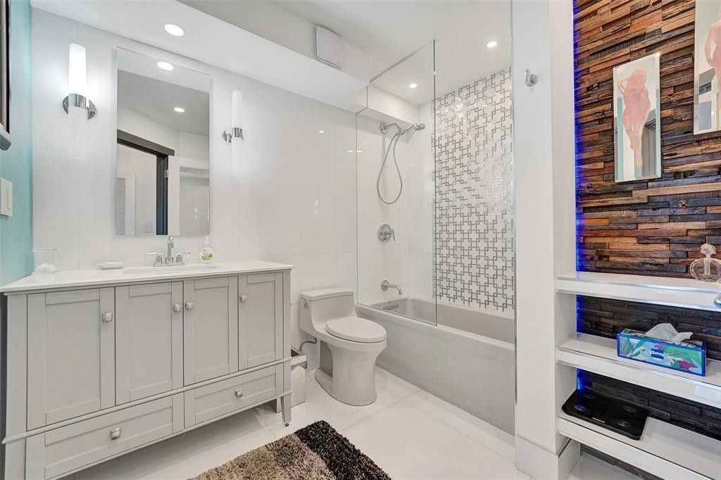 2030 S Ocean Drive, Unit 510, Hallandale Beach, FL 33009 Photo