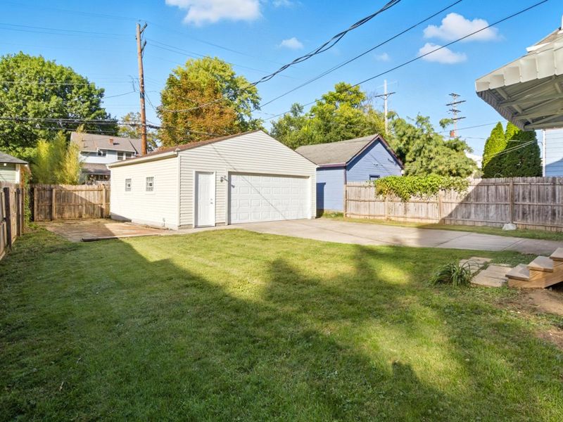 44 W Pacemont Road, Columbus, OH 43202 Photo 28