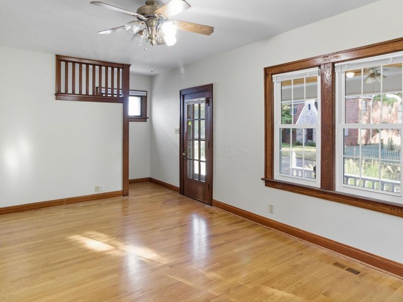 44 W Pacemont Road, Columbus, OH 43202 Photo 4