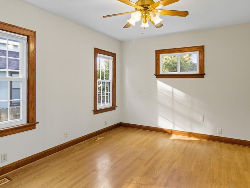 44 W Pacemont Road, Columbus, OH 43202 Photo 6