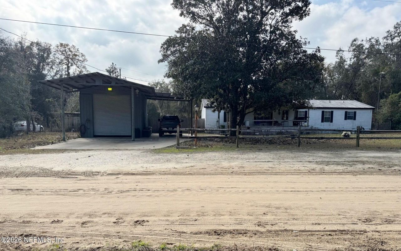 119 Chandler Street, Interlachen, FL 32148 Main Photo