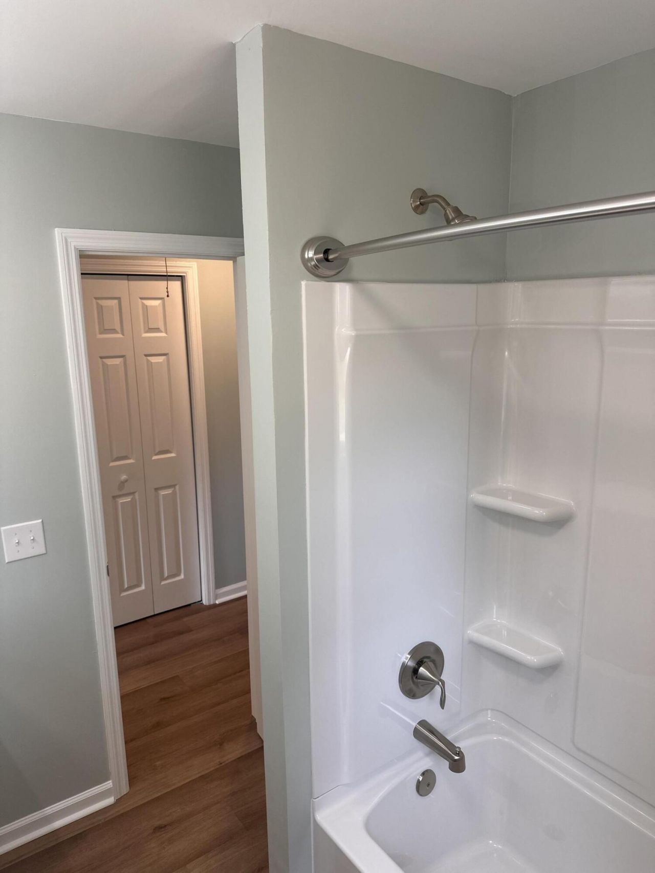 1038 Harbor View Road Photo 15