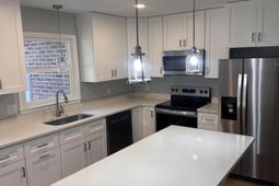 1038 Harbor View Road photo 4