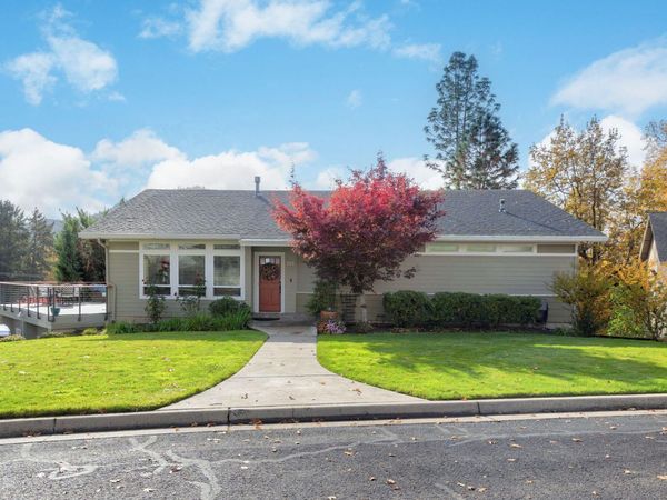 101 Cedar Ridge Terrace, Rogue River, OR 97537