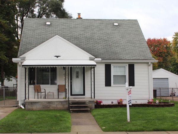 14383 Mercedes, Redford, MI 48239