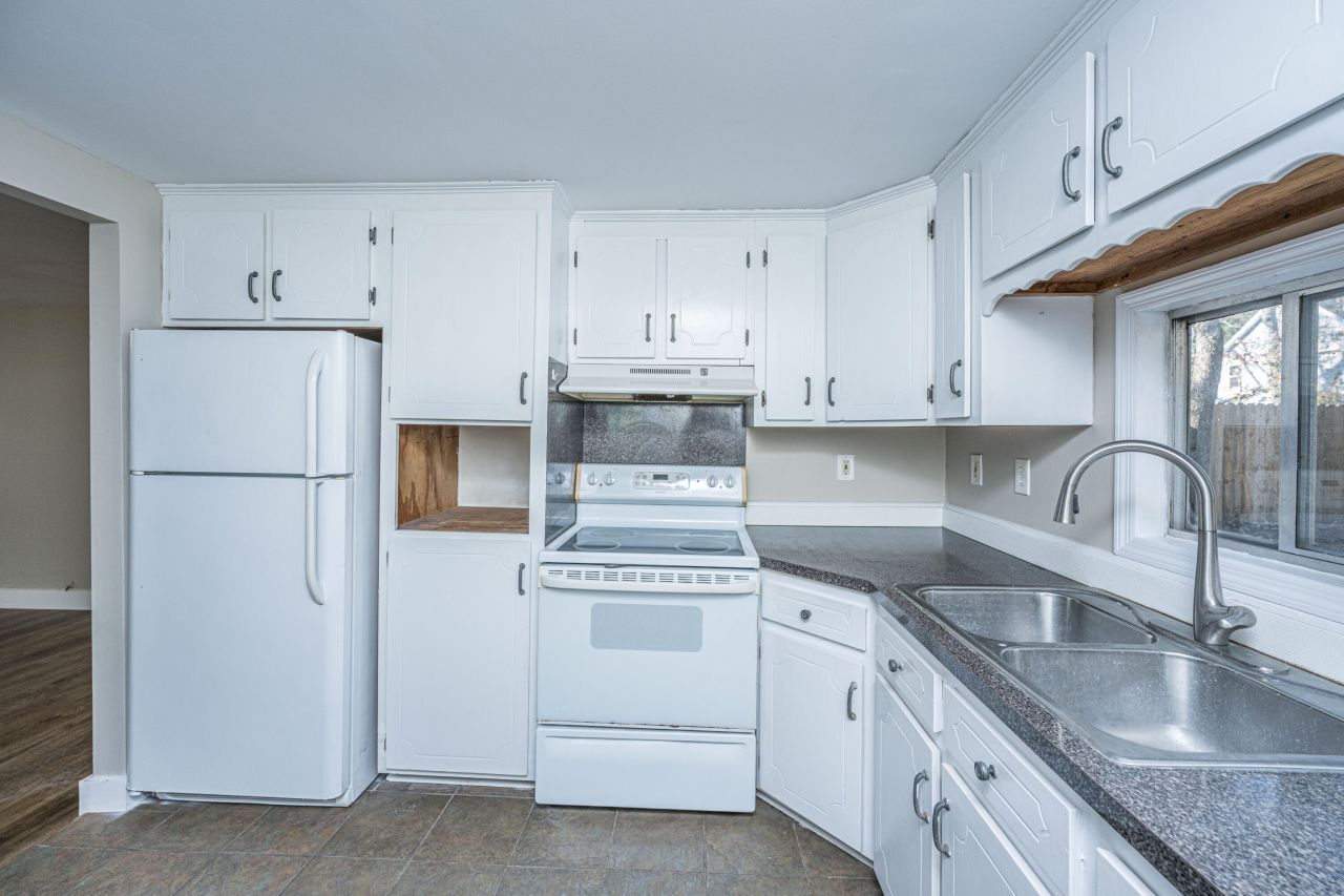 1610 Pinecrest Road Photo 20