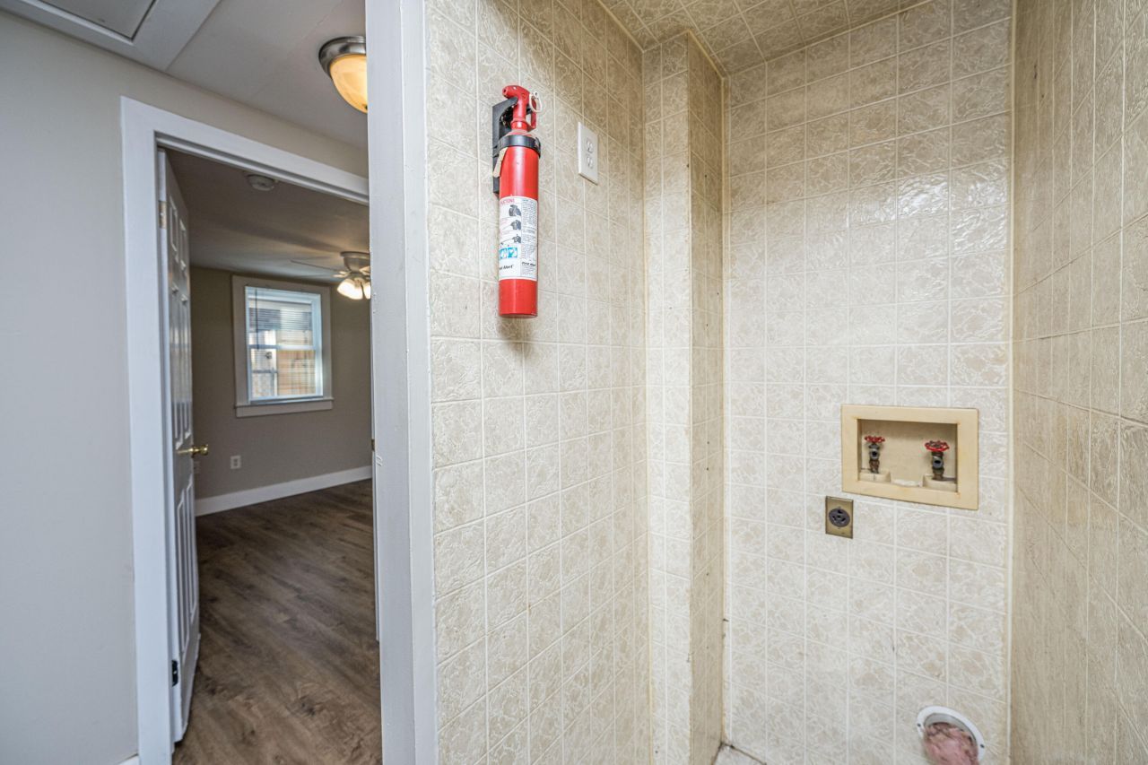 1610 Pinecrest Road Photo 24