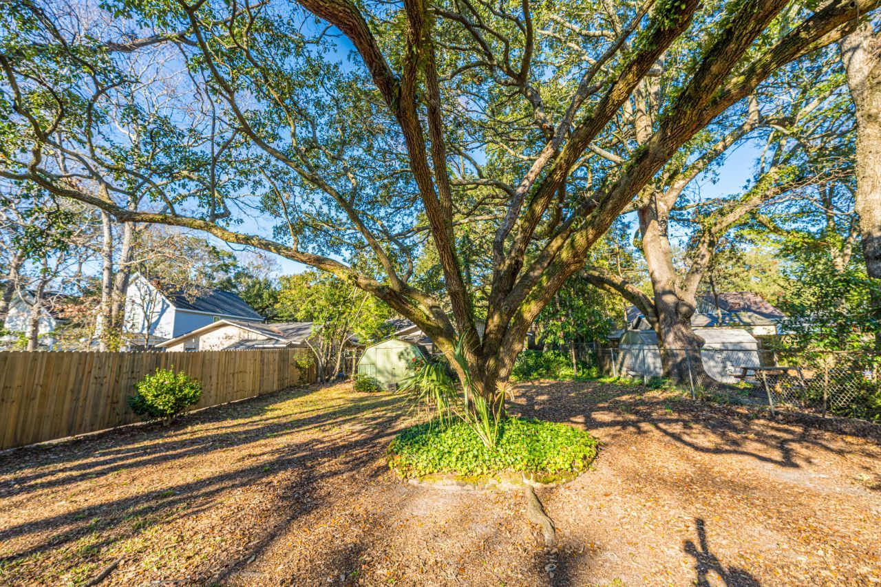 1610 Pinecrest Road Photo 33