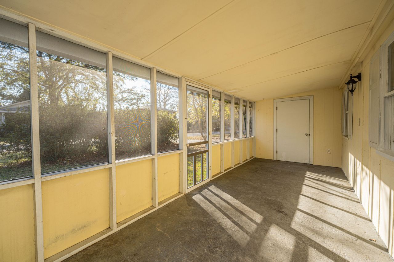 1610 Pinecrest Road Photo 7