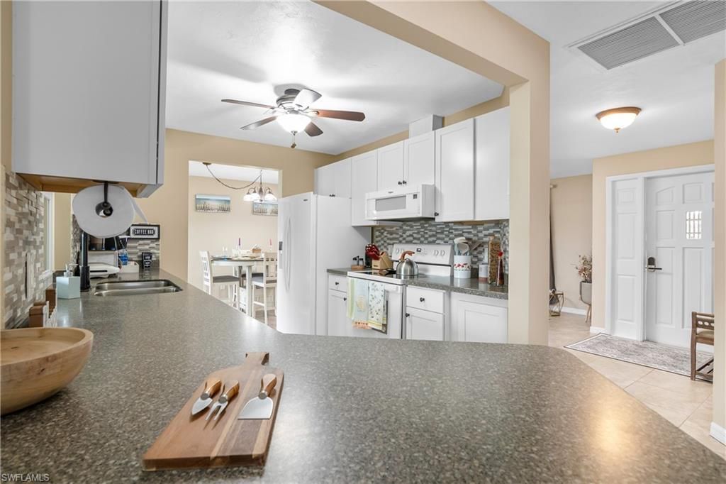 1519 SE 21st St, Cape Coral, FL 33990 Photo