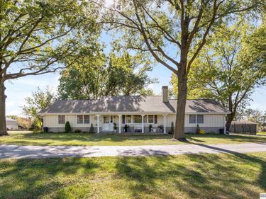 6101 Frontier Road, Lincoln, NE 68516