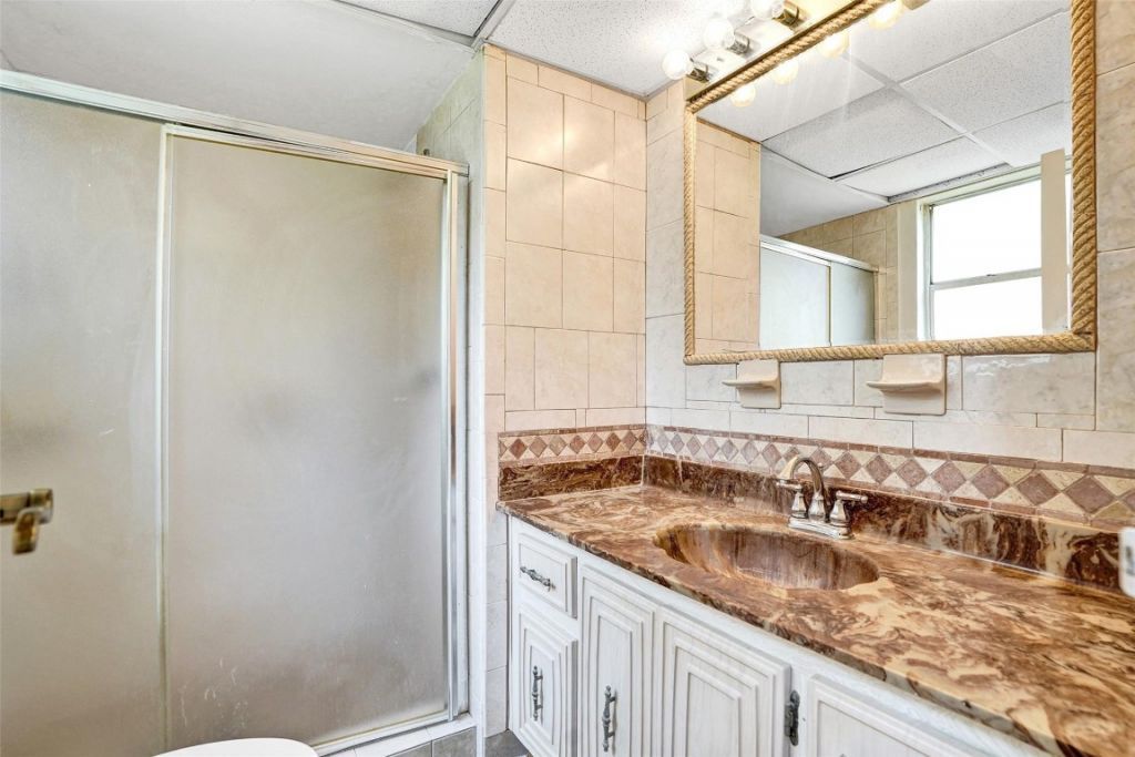 2801 Somerset Drive, Unit 101, Lauderdale Lakes, FL 33311 Photo