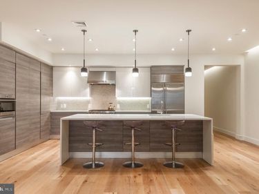 725 CHESTNUT STREET, Unit 2, PHILADELPHIA, PA 19106