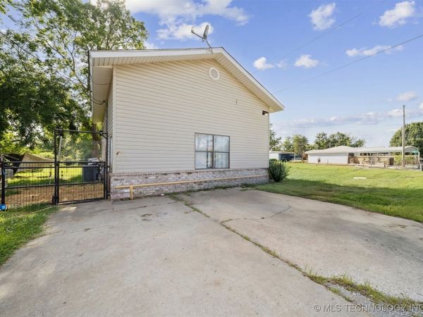 34 N Spruce Street, Kellyville, OK 74039