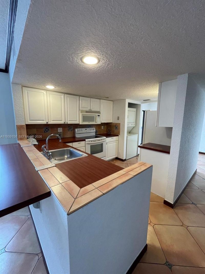 6575 W Oakland Park Blvd, Unit 511, Lauderhill, FL 33313 Photo