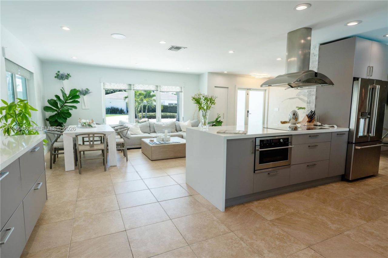 2711 NE 57th Ct, Fort Lauderdale, FL 33308 Photo