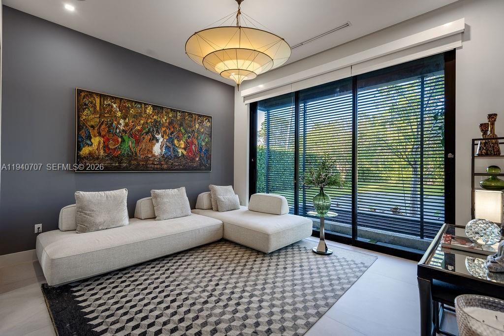 6850 SW 73rd Ct, Miami, FL 33143 Photo