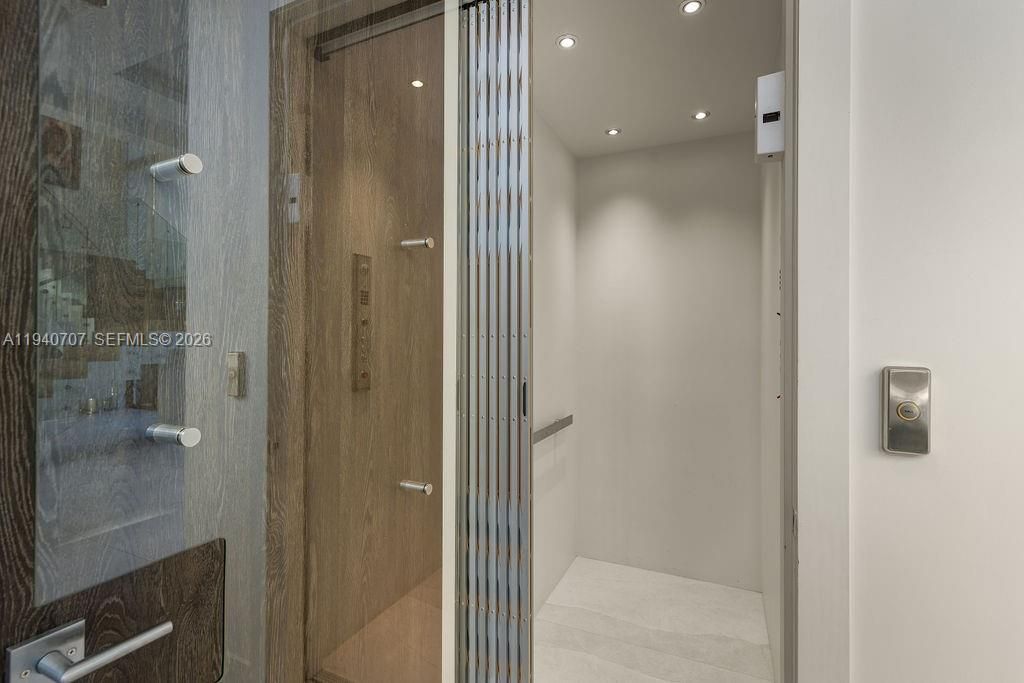 6850 SW 73rd Ct, Miami, FL 33143 Photo