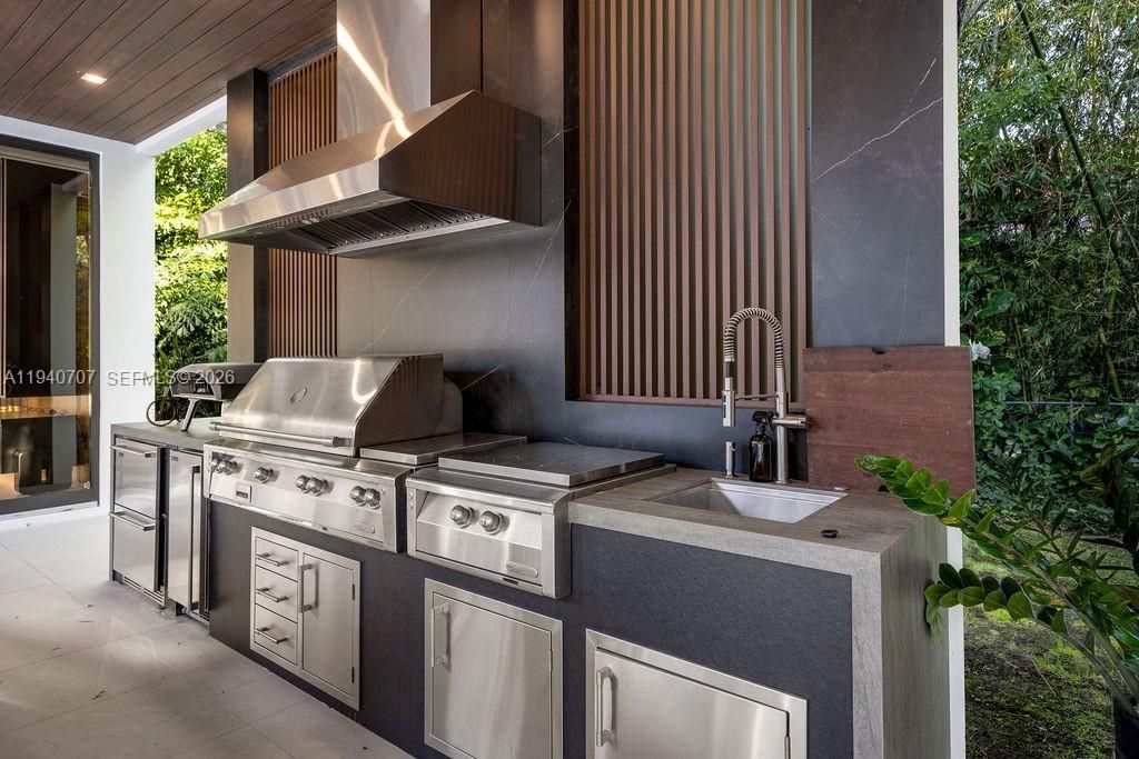 6850 SW 73rd Ct, Miami, FL 33143 Photo