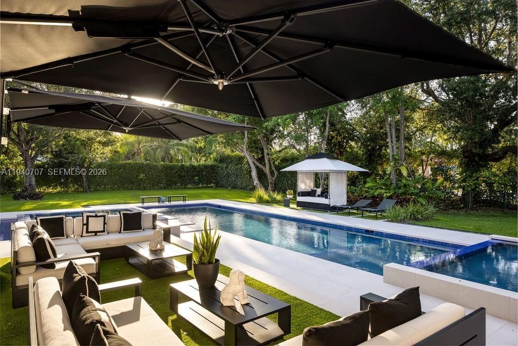 6850 SW 73rd Ct, Miami, FL 33143 Photo