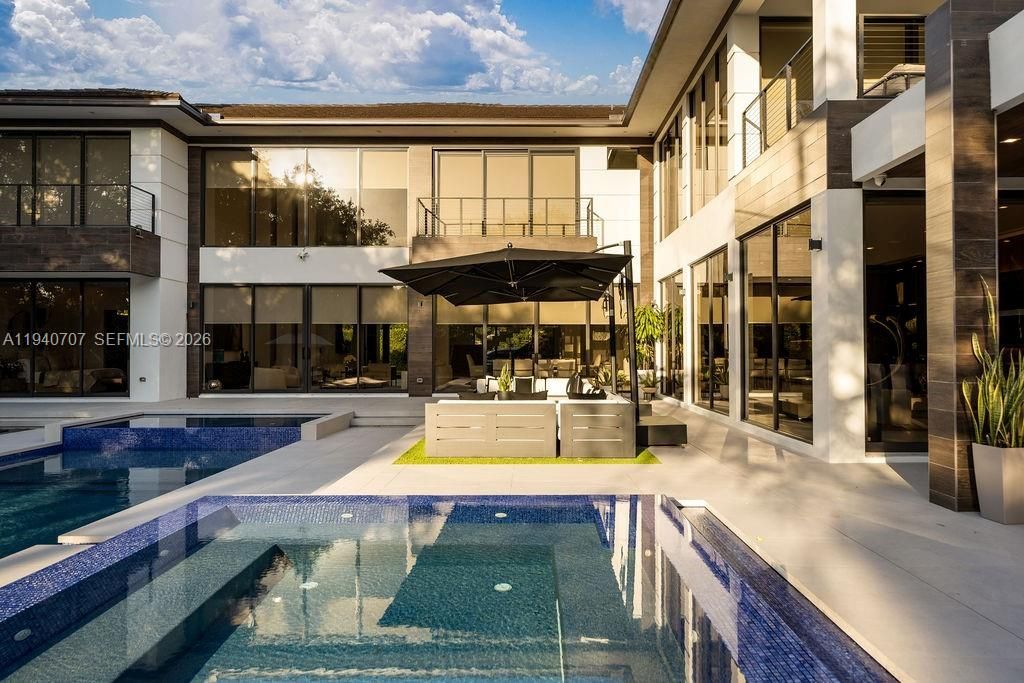 6850 SW 73rd Ct, Miami, FL 33143 Photo