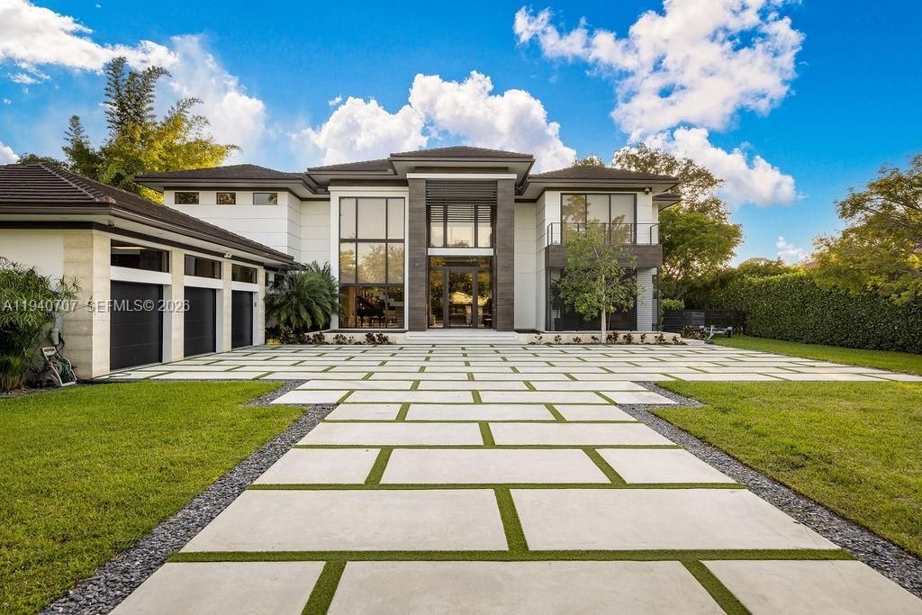 6850 SW 73rd Ct, Miami, FL 33143 Photo