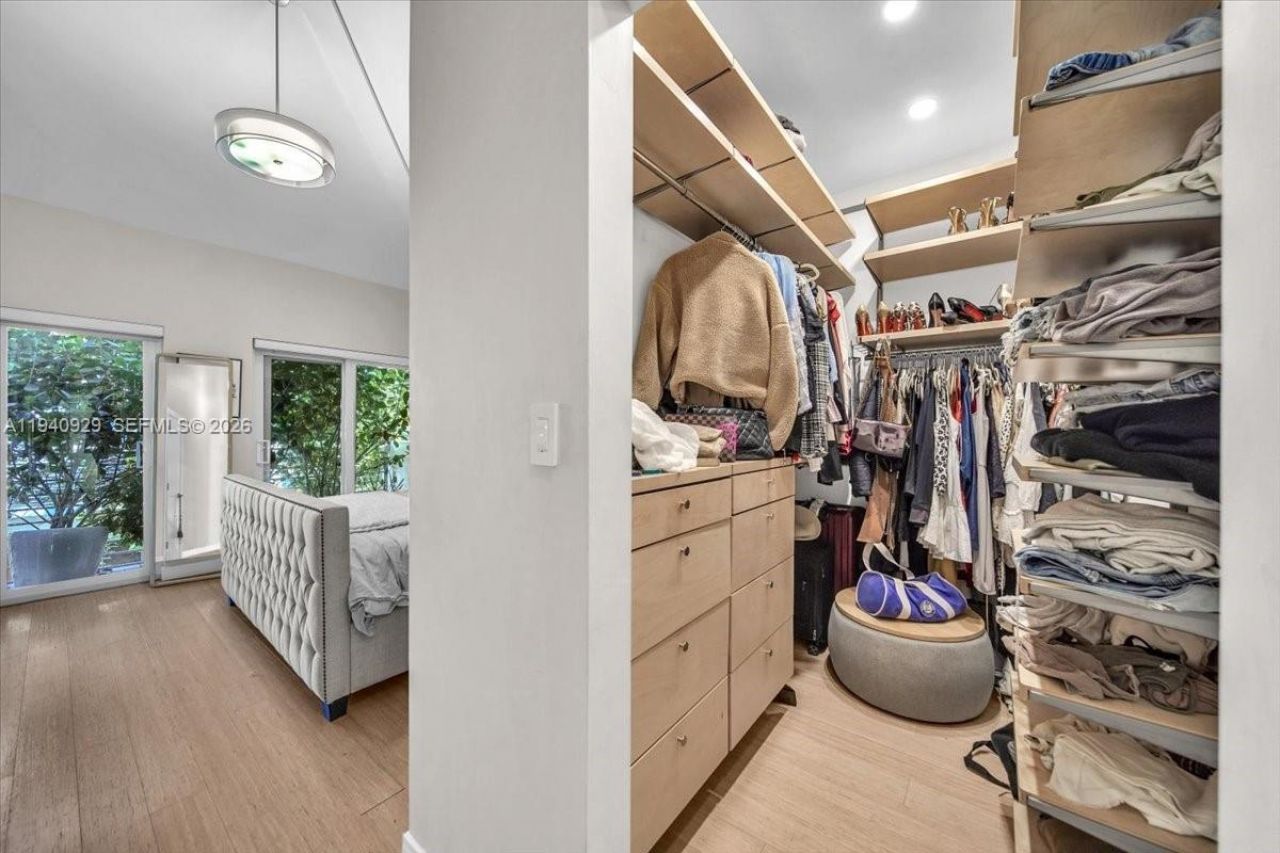 208 Jefferson Ave, Unit 113, Miami Beach, FL 33139 Photo