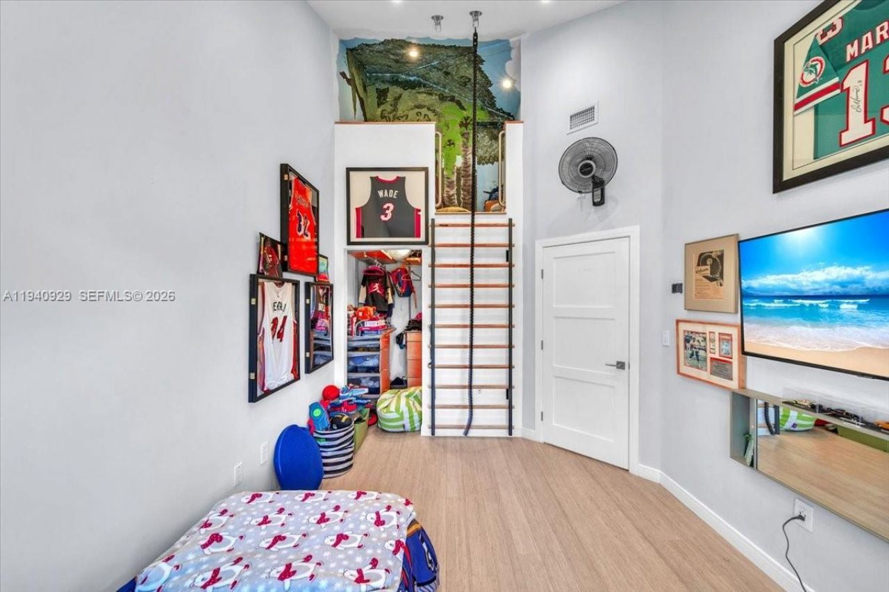 208 Jefferson Ave, Unit 113, Miami Beach, FL 33139 Photo