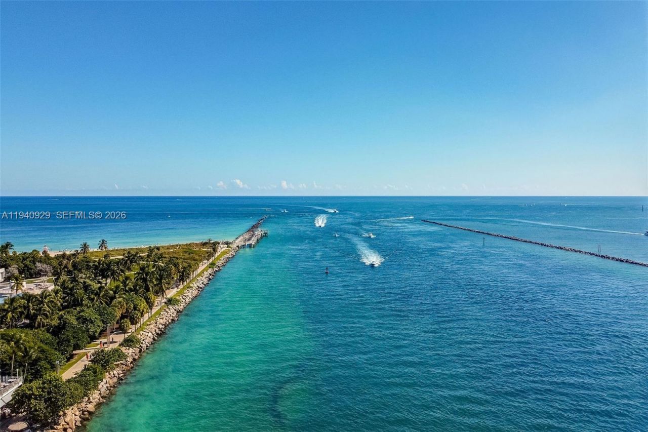 208 Jefferson Ave, Unit 113, Miami Beach, FL 33139 Photo