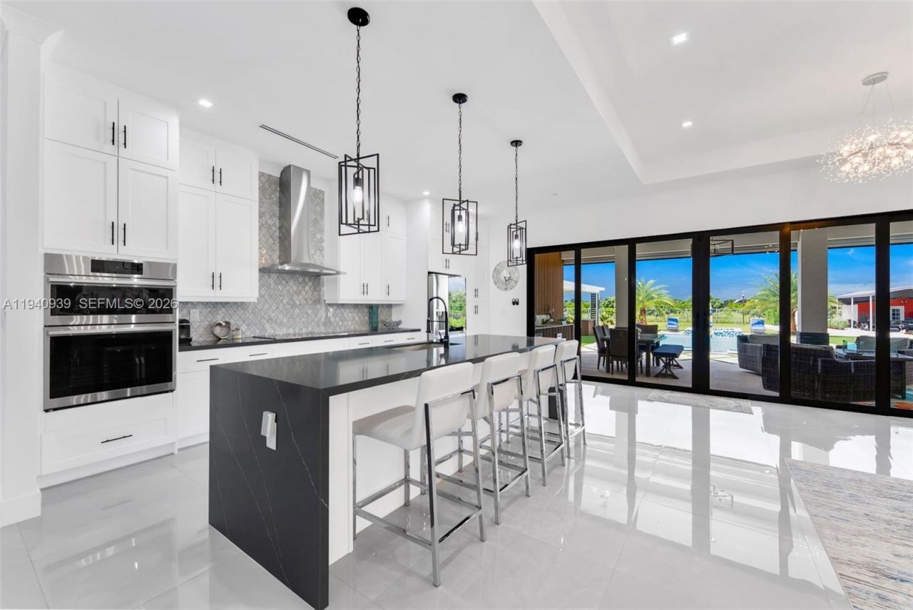 18261 SW 224th St, Miami, FL 33170 Photo