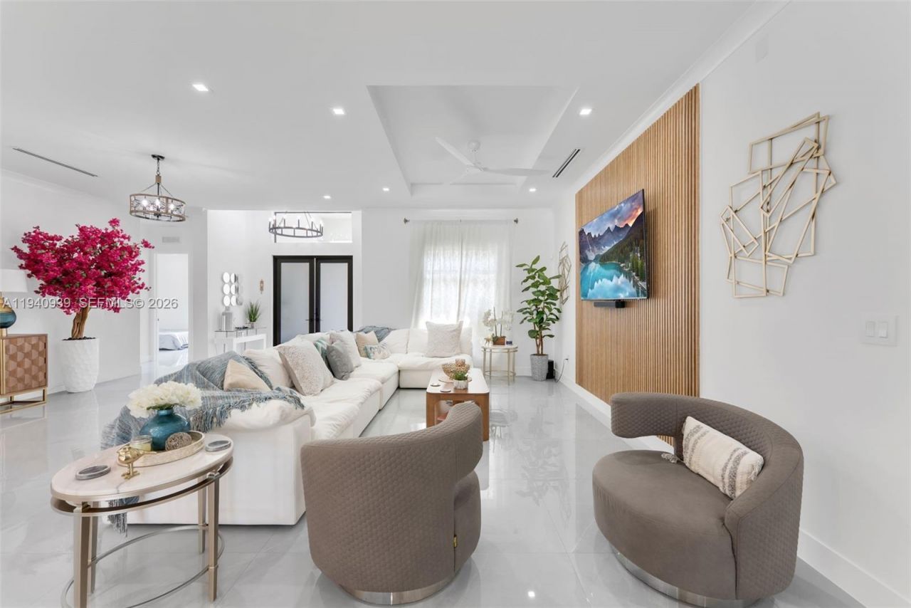 18261 SW 224th St, Miami, FL 33170 Photo