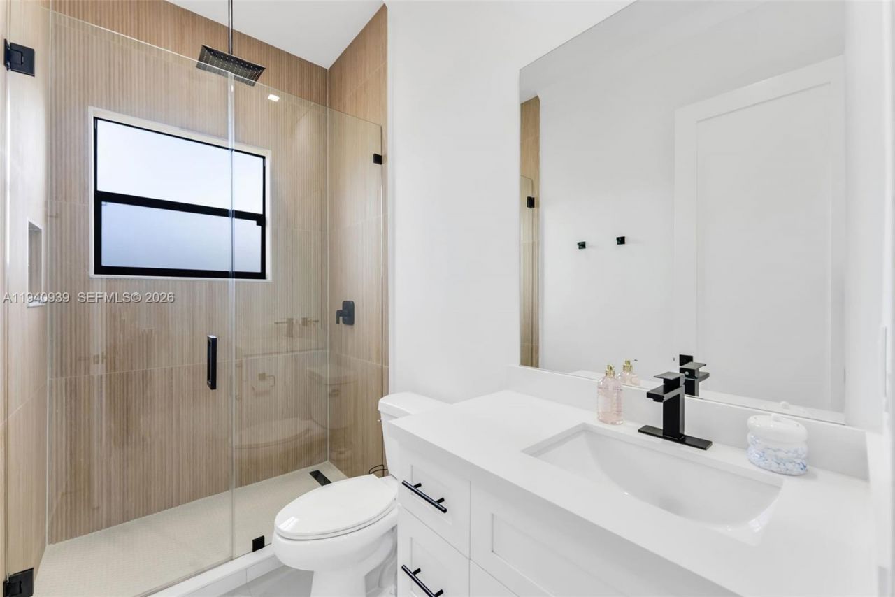 18261 SW 224th St, Miami, FL 33170 Photo