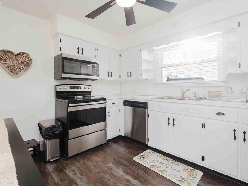 12235 W State Route 105, Oak Harbor, OH 43449 Photo 23