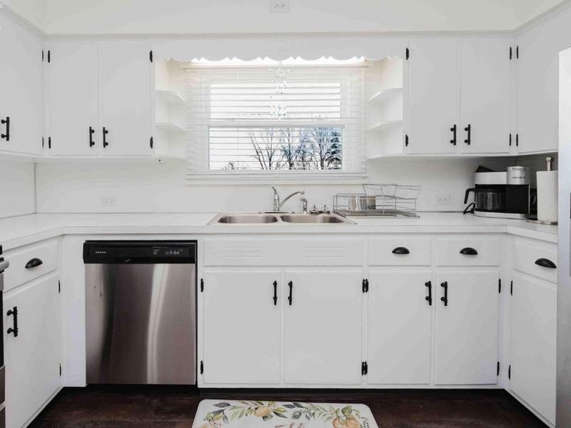 12235 W State Route 105, Oak Harbor, OH 43449 Photo 24