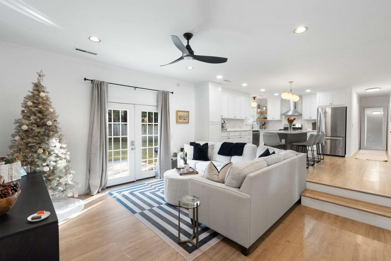 1893 Saint Julian Drive Photo 17