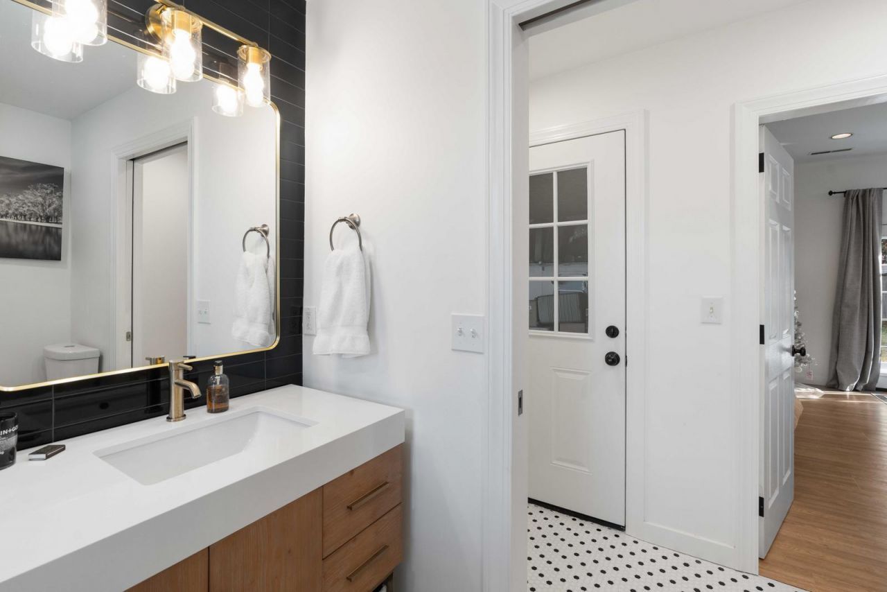 1893 Saint Julian Drive Photo 21